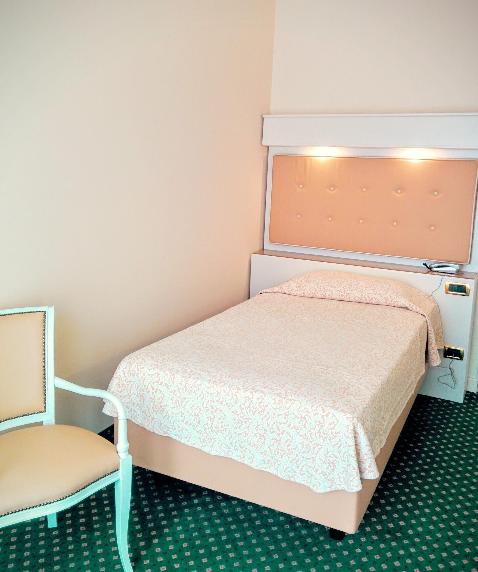 Palace Meggiorato Hotel 4*